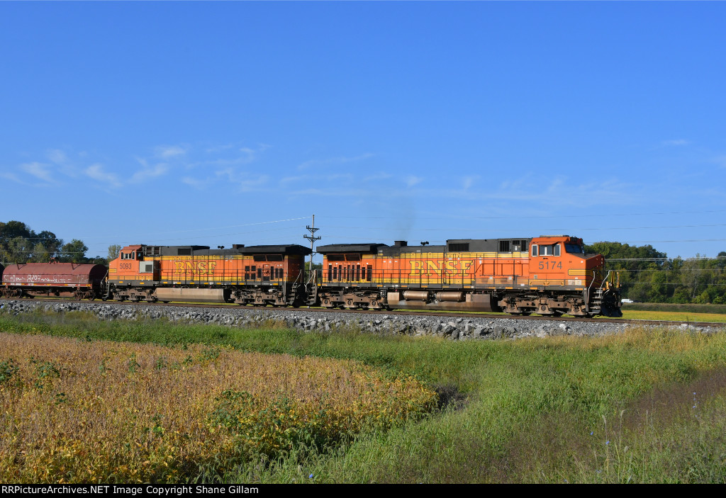 BNSF 5174